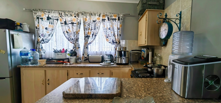 2 Bedroom Property for Sale in Miederpark North West